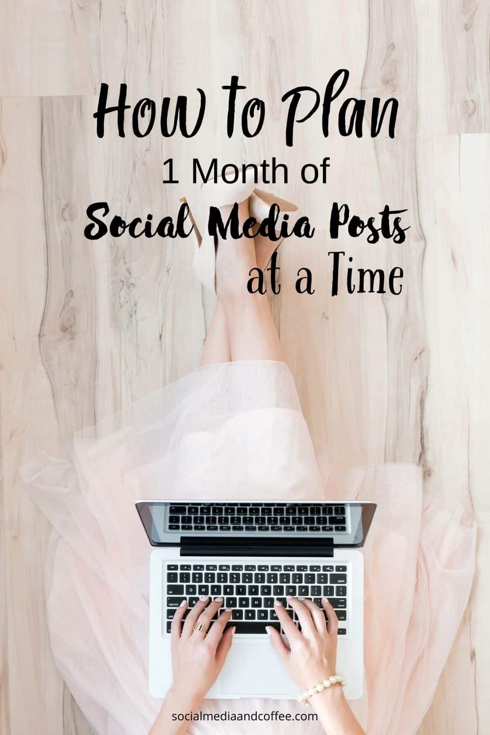 How to Plan 1 Month of Social Media Posts at a Time | social media marketing | Facebook | Instagram | Twitter | online business | blog | blogging | #socialmedia #marketing #onlinebusiness #Facebook #Instagram #Twitter #blog #blogging