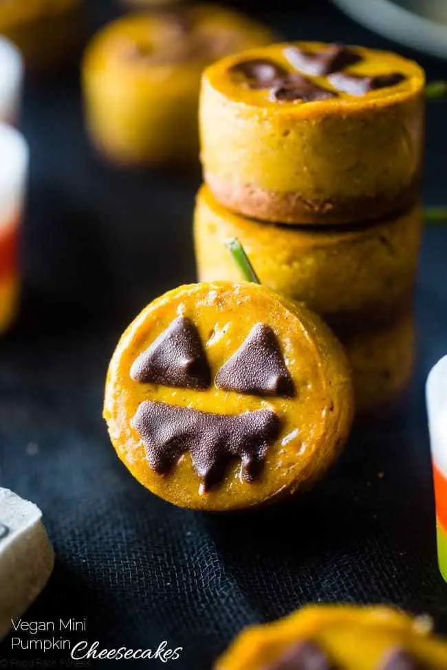 vegan pumpkin cheesecake jack-o-lanterns