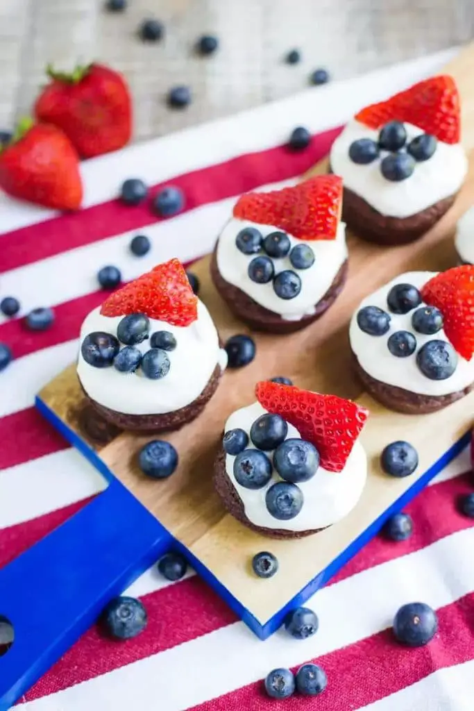 vegan 4th of July brownie cupcakes