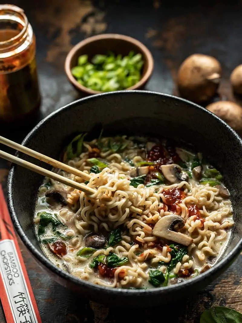 vegan creamy mushroom ramen