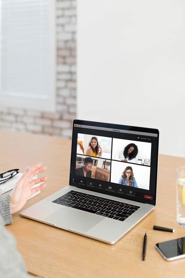 Why You Should Still Be Socializing Even When You’re Alone