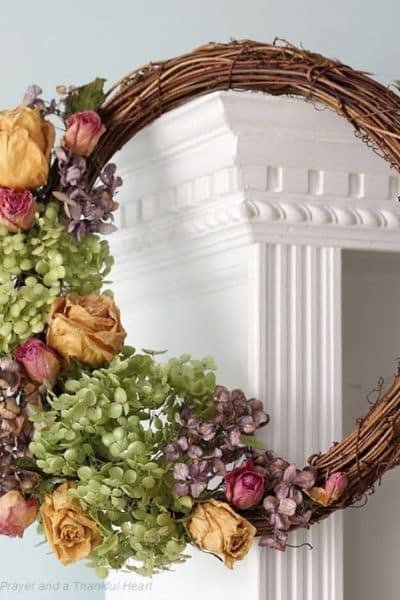 DRIED HYDRANGEA FLOWER WREATH