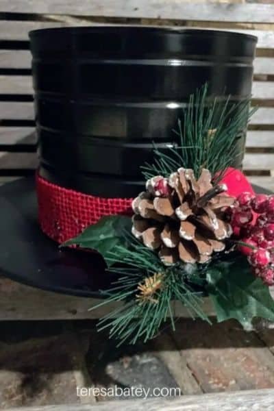 DOLLAR TREE SNOWMAN HAT CENTERPIECE
