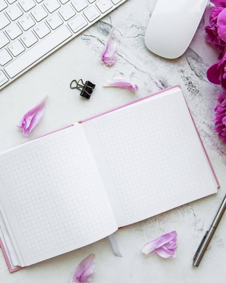 Pro Tips To Conquer Your To Do List When You’re Overwhelmed