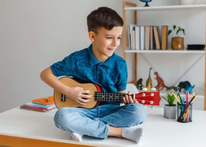 Ukulele Toy