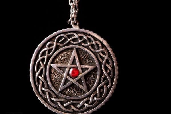 Amulet